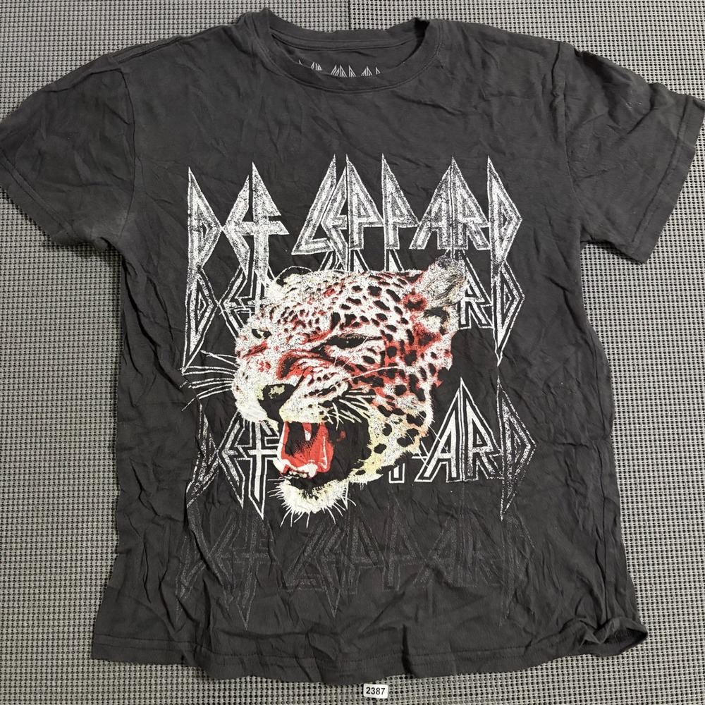 Def Leppard Graphic T-Shirt Black Short Sleeve Size S